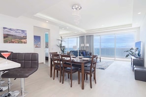 Dinning table