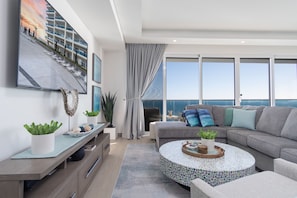 Comfort and class, together in the restful living room.