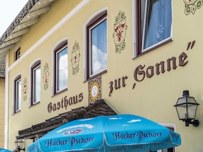 Gasthaus Zur Sonne mit Gästehaus, Wirtshaus und Metzgerei