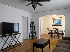 Big 1/1 Apt | Near Balboa Park/Gaslamp!