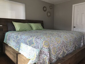 MBR king size bed