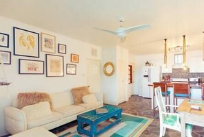 Living room (2)