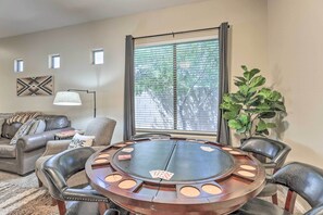 Living Room | Game Table