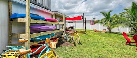 Kayaks & bikes are available with a signed waiver. 2 single kayaks and 1 double.