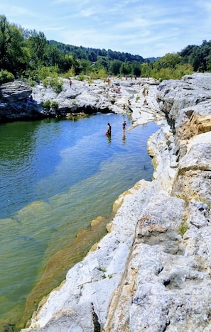 Point d’eau naturelle à quelques pas de la résidence 