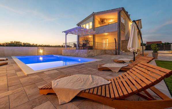 pool
