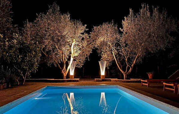 pool