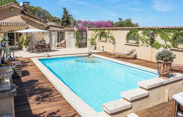pool