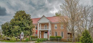 The Manor 1885 Altamont (1797)