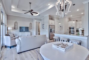 Brilliant environmental elements give a comfortable and calm feeling. 