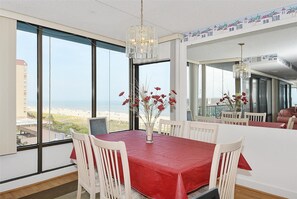 ,Dining Area,