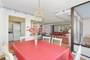 ,Dining Area,