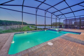Dive into relaxation with our villa's private pool and spa. Enjoy the thrill of a refreshing swim or unwind in the soothing spa.