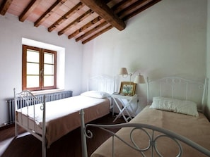 Twin Bedroom