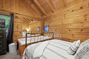 Drift away into a state of pure relaxation in this dreamy bedroom.