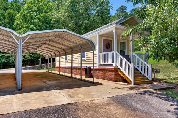 Cottage #2 at Fisherman's Landing that includes a boat shelter!