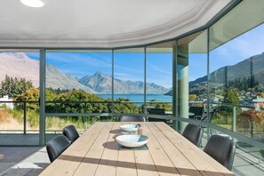 Dining table with a amazing lake and mountain views