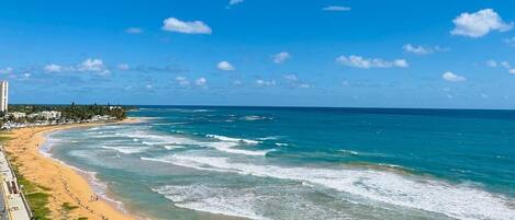 Direct access to La Pared and Playa San Miguel beaches