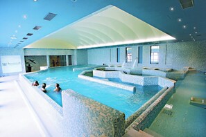 Holiday Home Swimming Pool
