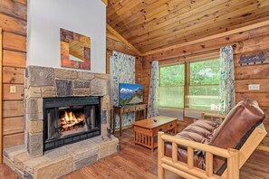 Fireplace | WiFi | TV