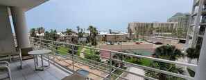PropertyImg4