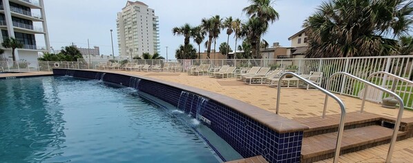 PropertyImg1