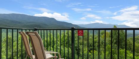 Peak Relaxation - Bring a good book and a cool drink out on the balcony. The day will fly by as you dive into a new mystery novel!