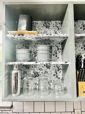 Full kitchen with basic tools