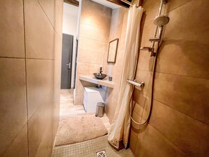Salle de douche / Bathroom
