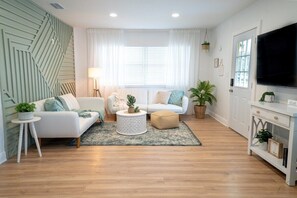 living room
2 bed sofa