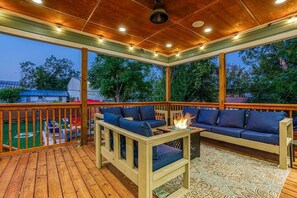 Beautiful Back Deck with Fire Pit and 65-inch HDR 4K TV