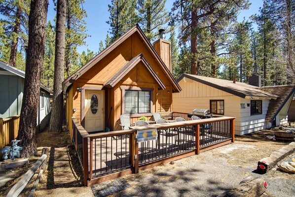 Big Bear Lake Vacation Rental | 2BR | 2BA | 964 Sq Ft | 1 Step Required