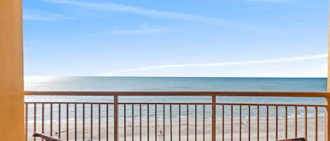 Balcony - Direct, unobstructed full ocean front view!