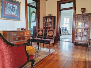 Sitting area located on the second floor landing of the Town House. 