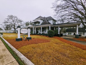 Driving north on Church Street, The Town House Inn & Restaurant and Guesthouse