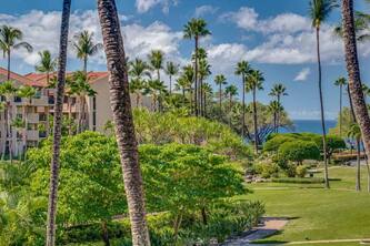 Stunning 2B/2B Condo W/Ocean Views-Kamaole Sands