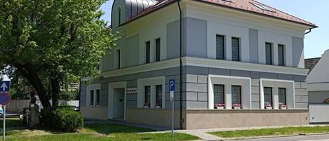 Fassade der Unterkunft