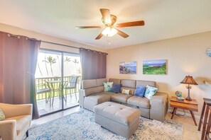Living Room | Sleeper Sofa