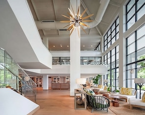 Stylish lobby with 24/7 front desk available