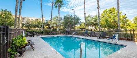 Outdoor swimming pool