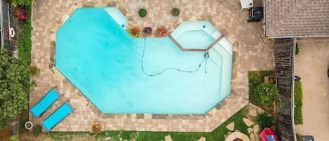 A big, beautiful pool with heated Spa. 