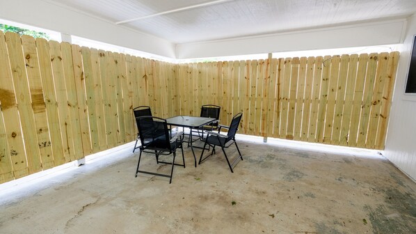 Outdoor dining