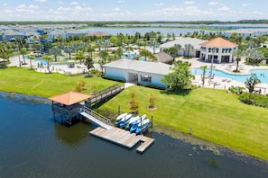 Storey Lake Resort – Enjoy free water park access and kayak rentals for a fun-filled stay!