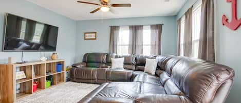 Gravois Mills Vacation Rental | 3BR | 2BA | 1,000 Sq Ft | Stairs Required