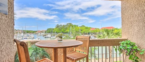 Hilton Head Island Vacation Rental | 990 Sq Ft | 1BR | 1.5BA | Step-Free Access