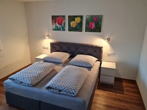 Felsenblick, 100 qm, 2 Schlafzimmer, Balkon, max. 4 Personen-Masterschlafzimmer