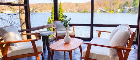 Covered Mahogany deck, perfect for drinks and hanging out 