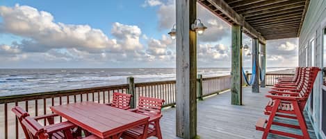 Main Floor Deck, plenty of seating available to enjoy the view