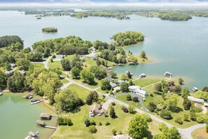 4 BR, 3 Full Bath Lakefront home with private dock. All new interior!