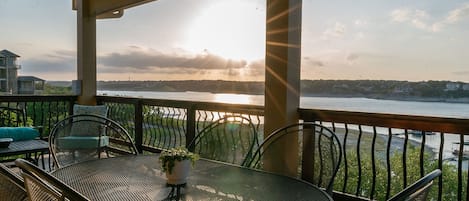 Enjoy amazing views over Lake Travis from the rear deck